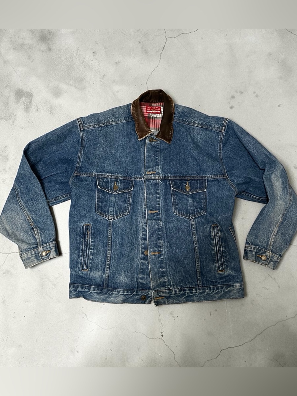 1990s Marlboro country store denim Jean trucker jacket